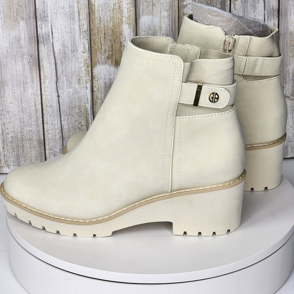 NEW - Giani Bernini Women's Vedaa Memory Foam Wedge Booties - Size 7.5 - Picture 5 of 10